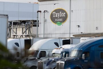 La FDA afirma que el hallazgo de *Cyclospora* en Taylor Farms fue un falso positivo; la investigación continúa