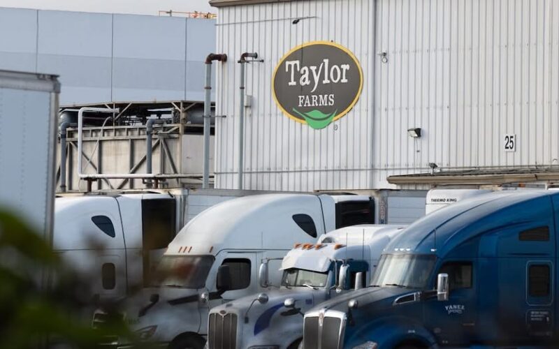 La FDA afirma que el hallazgo de *Cyclospora* en Taylor Farms fue un falso positivo; la investigación continúa