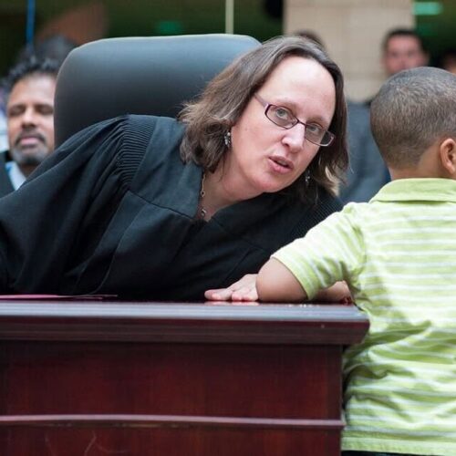 Ningún niño debería enfrentarse solo a un tribunal de inmigración