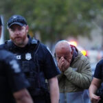 Tiroteo en festival gastronómico de Seattle deja tres muertos; la policía detiene a un atacante y busca a otro