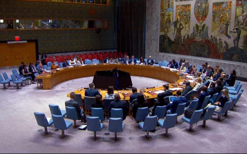 La delegación de EE.UU. abandona una reunión del Consejo de Seguridad de la ONU durante la intervención del embajador francés