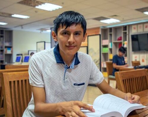 Perú: Inicia postulación a 2000 nuevas vacantes en Beca 18 para estudiar una carrera