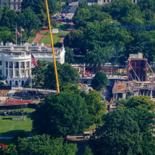 Trump afirma que apelará ante la Corte Suprema la decisión que detiene la construcción del salón de baile