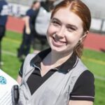 Graduada de secundaria de 18 años se capacita para atender llamadas al 911 en el condado de Fairfax