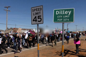 Legisladores de Texas piden al ICE que cierre el centro de detención en Dilley donde hay más de 100 menores recluidos