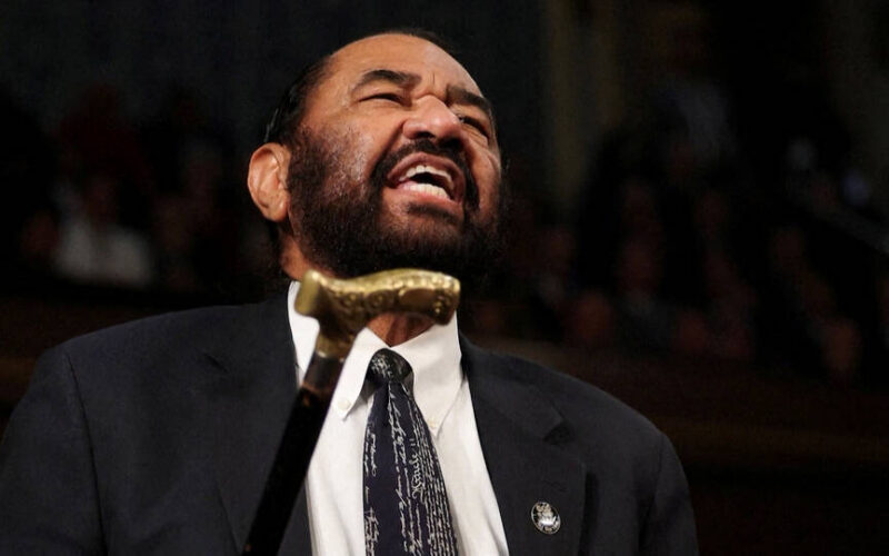 El congresista demócrata Al Green presenta artículos de juicio político contra el presidente Trump