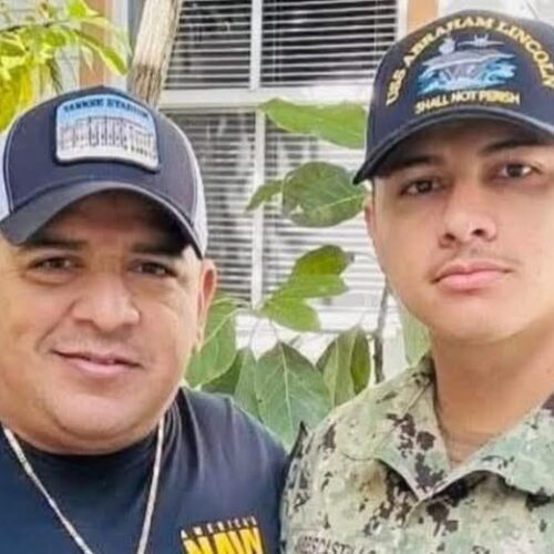 Detienen a padre de un marinero del buque USS Abraham Lincoln