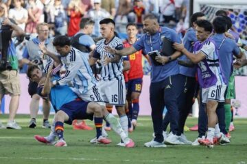 El argentino Leandro Paredes es sancionado por la FIFA con 10 partidos por el altercado tras la final del Mundial