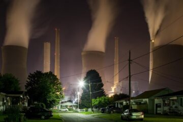 Derogar la norma sobre las emisiones de las centrales eléctricas agravará las crisis climáticas, la salud pública y de vida silvestre