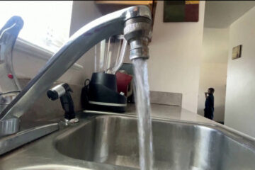 Un tribunal federal de apelaciones dictamina que la Constitución de EE.UU. no garantiza el derecho al agua potable