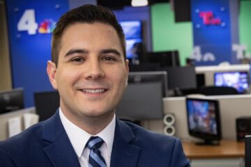 Mauricio Casillas se despide de la mesa de noticias de NBC4 mientras se prepara para iniciar una nueva etapa