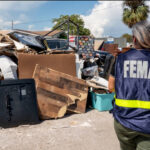 Una jueza federal dictamina que el Gobierno de Trump infringió la ley al ordenar que se redujera a la mitad la plantilla de la Agencia Federal para el Manejo de Emergencias