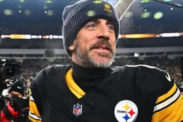 Aaron Rodgers arremete contra el sistema de partido único en Washington y afirma que la administración Trump prioriza a Israel
