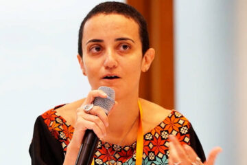 Represión de la prensa en Egipto: Lina Attalah, jefa de redacción del medio Mada Masr, es enviada a juicio