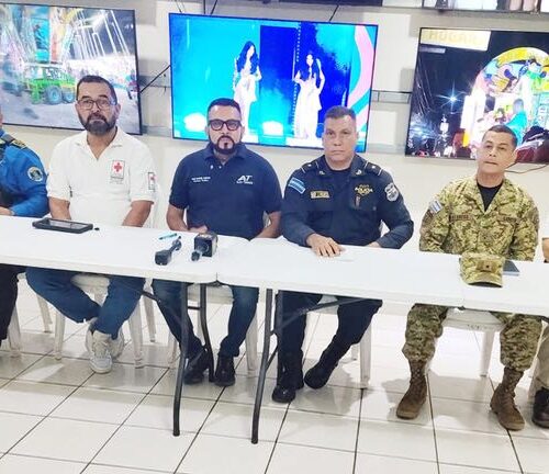 Ajustan preparativos para dar inicio a las fiestas patronales de San Miguel