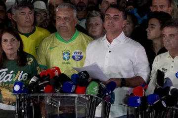 El candidato presidencial de extrema derecha Bolsonaro reconoce su derrota en las elecciones de Brasil